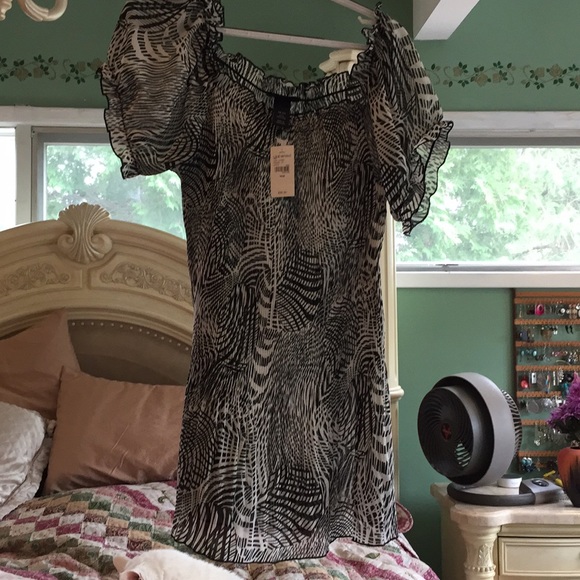 Black and white blouse - Picture 1 of 2